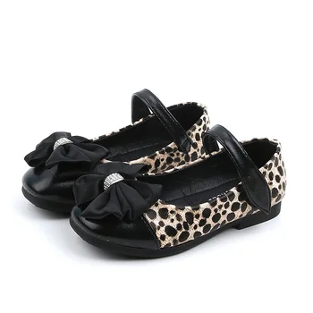 

Size 13.5-18CM Baby Shoes classic children's leopard shoes 2019 spring new girls princess shoes bow rhinestones leather shoes