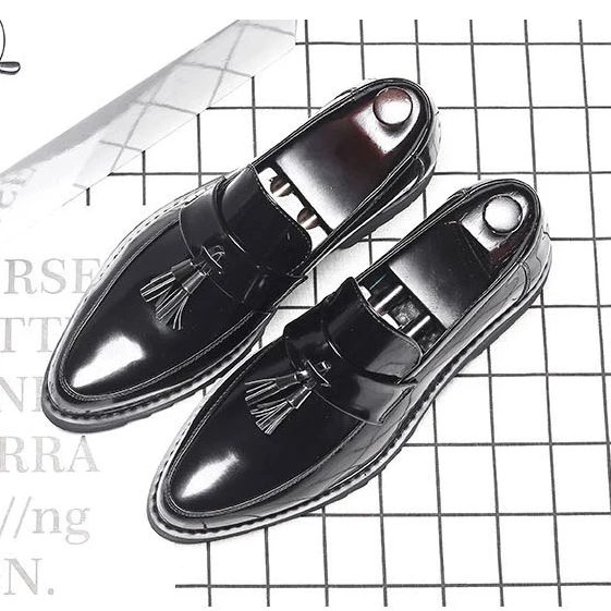 M-anxiu British Fashion Patent Leather Men's Shoes Personality Tassel One Foot Leisure Outdoor Classic Popular Lazy Party Shoes