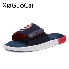 Модные летние мужские тапочки; уличные шлепанцы с героями мультфильмов; Нескользящие тапочки для мужчин; модная мужская пляжная обувь