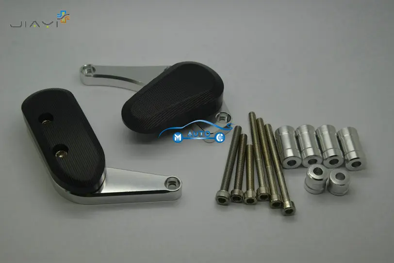 AT-CNCESCFS-GSXR 1000 09-14-Set-Silver-1