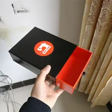 Изготовление на заказ образцы подарочных коробок с логотипом CMYK печать или тиснение фольгой логотип