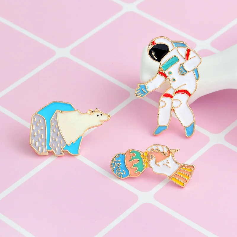 8592744380_1542495779