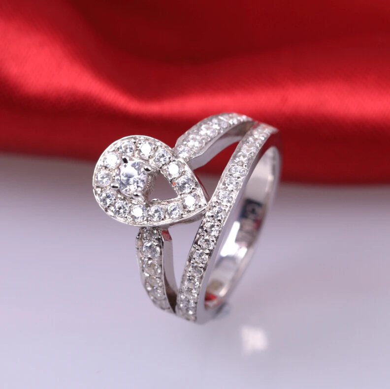 1 carat fashion ring 925 sterling silver crown diamond ring inlaid drop simulation SONA diamond ring  (DFE)