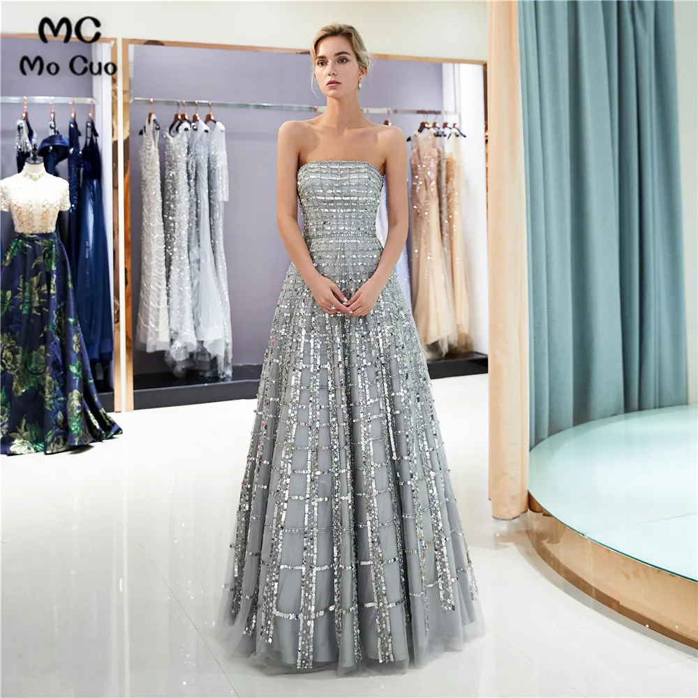 

Strapless Prom Dresses with Beaded Crystals Sleeveless Tulle Sweep Train Zipper Evening Gown Prom Dresses Custom Made