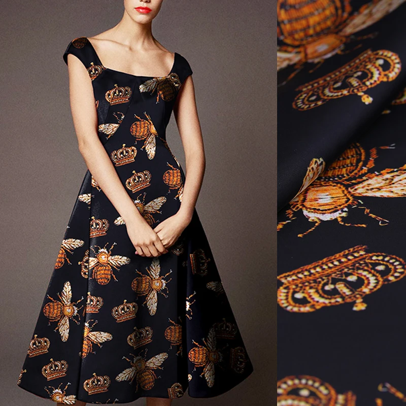 

108CM Wide 19MM Golden Bees Print 93% Silk & 7% Spandex Stretch Black Silk Satin Fabric for Dress Cheongsam Pants B165