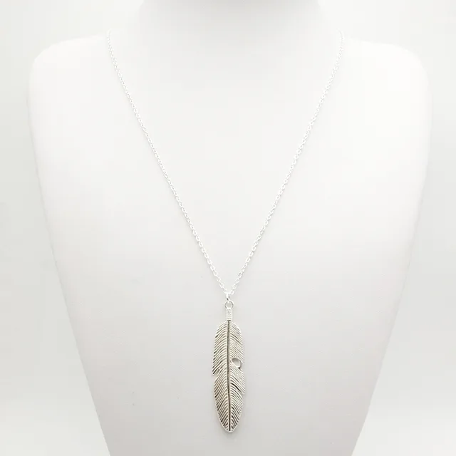 Fashion Simple Gold Color Meter Feather Pendant Necklace for Women Leaf Shaped Female Long Sweater Chain Girls Jewelry Gifts 4