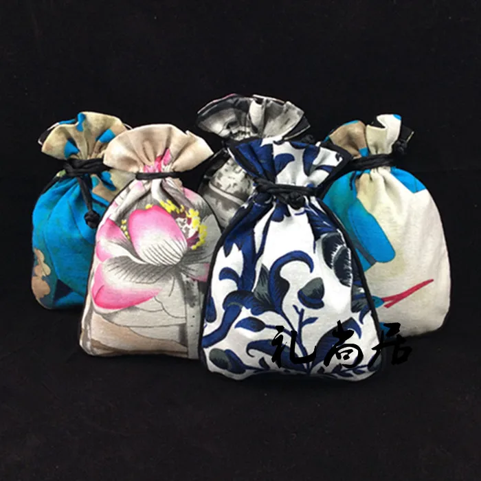 Elegant Small Cotton Linen Drawstring Pouch Christmas Gift Bags Candy