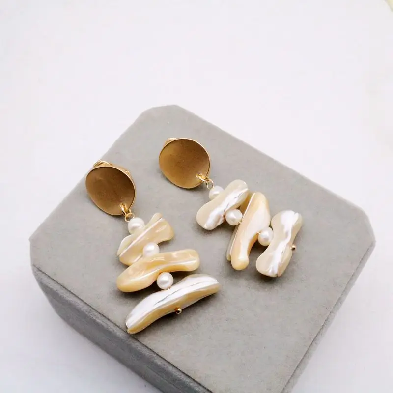 

Free Shipping Cute Fresh Water Shell Sweet Clip Earring