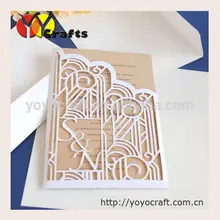 Пары Имя Логотип лазерная резка свадебные приглашения рукава пользовательские лазерная резка свадебные приглашения в золото 50 шт