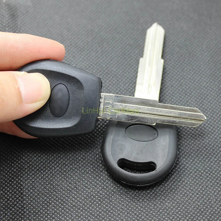 

PINECONE Car Key for CHERY EASTER Key Uncut Blade Blank Key Shell 1 PC