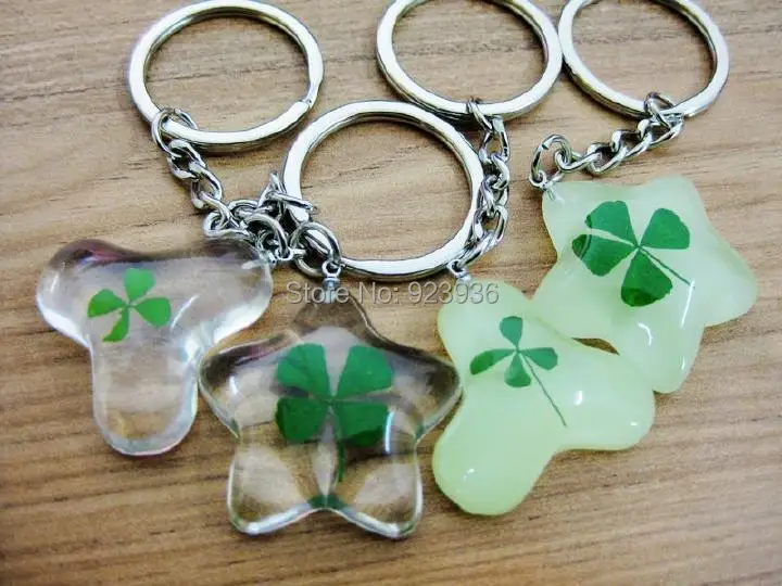 

FREE SHIPPING 4 PCS Irish Glow Ice Style Real Four Leaf Clover Shamrock Keychain, Lucky Birthday Present High Quality X'MAS
