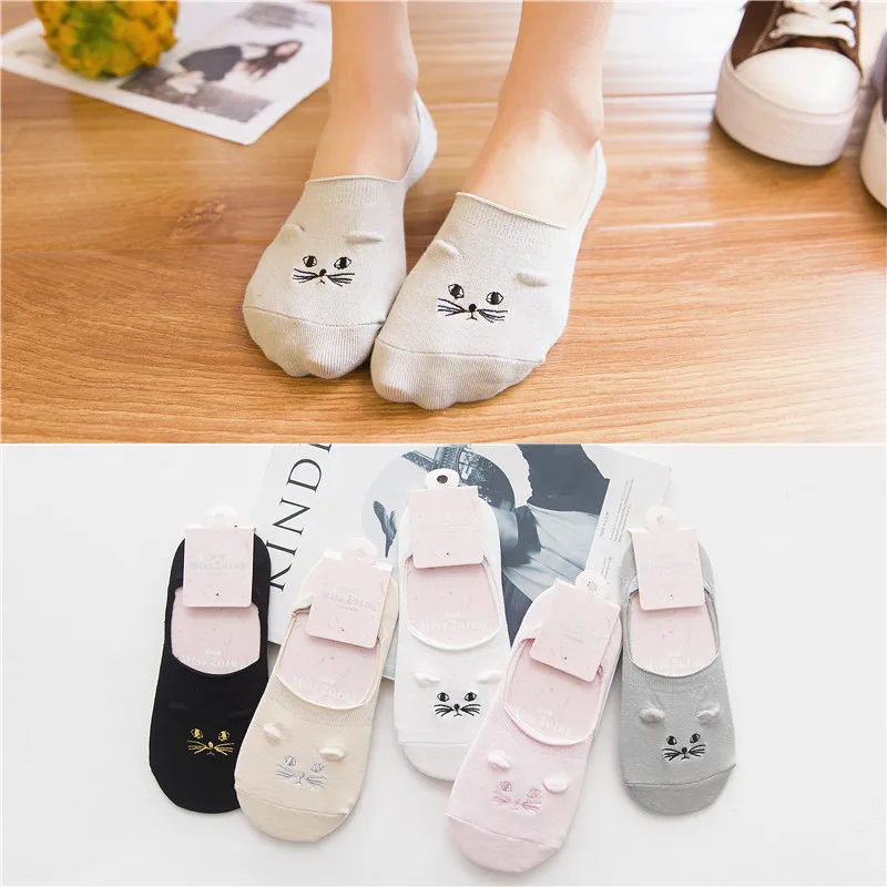 Cartoon embroidery cat Female cartoon tube socks cotton Korea autumn