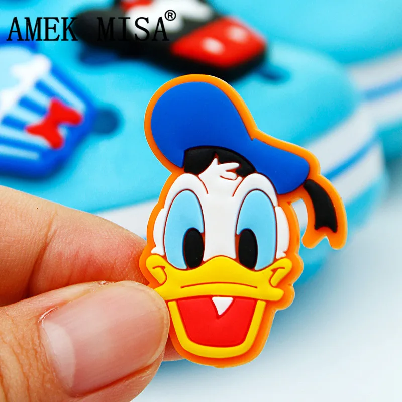 Novelty 8 Pcs/Lot PVC Cartoon Shoe Decorations Mickey&Minnie Charms Accessories Buckles Fit Bands Bracelets Croc JIBZ Kids Gifts