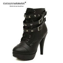 Cuculus/Новинка года; однотонные Ботинки martin с заклепками на высоком каблуке и водонепроницаемой платформе; женская обувь с круглым носком и ремешком с пряжкой; большие размеры 35-42
