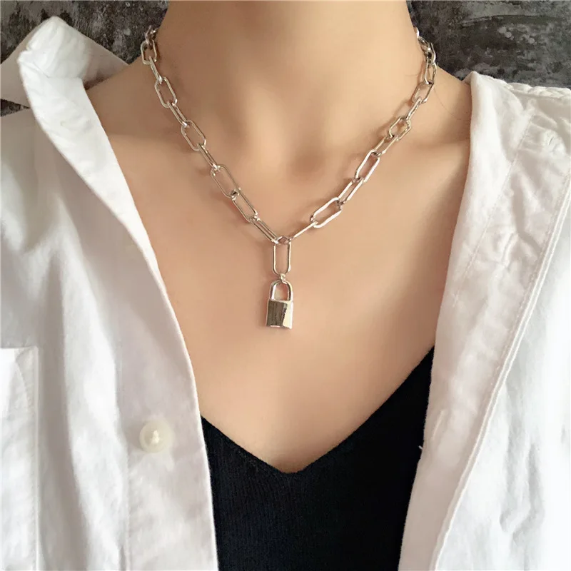 

Fashion personality key lock multi-layer necklace retro cold wave street street beat hip-hop clavicle chain hot sale