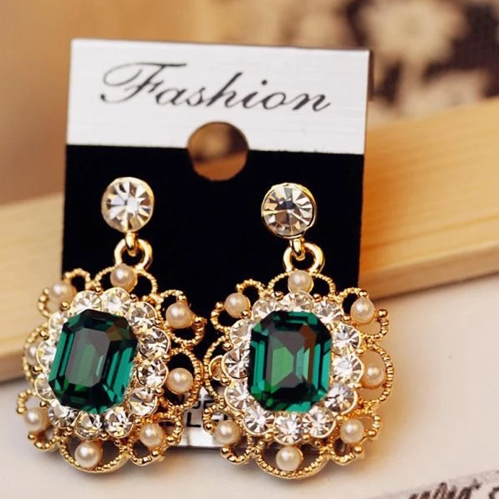 

Hot Sale Retro Palace Luxury White Green Geometric Square Crystal Dangle Drop Hollow Simulated Pearl Earrings for Women Brincos