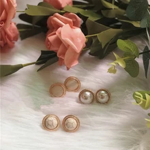 HUANZHI Korean New Stone Pearl Opal Alloy Pattern Outer Layer Retro Court Style Earrings for Women Girls Party Gift