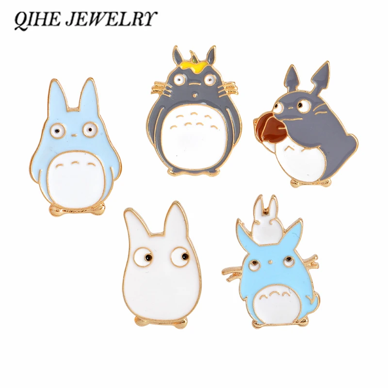 

QIHE JEWELRY Kawaii Cartoon My Neighbor Totoro Brooches Pins Girl Jeans Bag Decoration Gift For Child Cute Jewelry