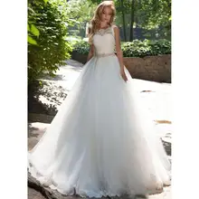 

Elegant Custom Made Lace Up Back A Line Tulle Wedding Dress Lace Court Train Country Garden Sleeveless Bridal Gown Beaded Sash