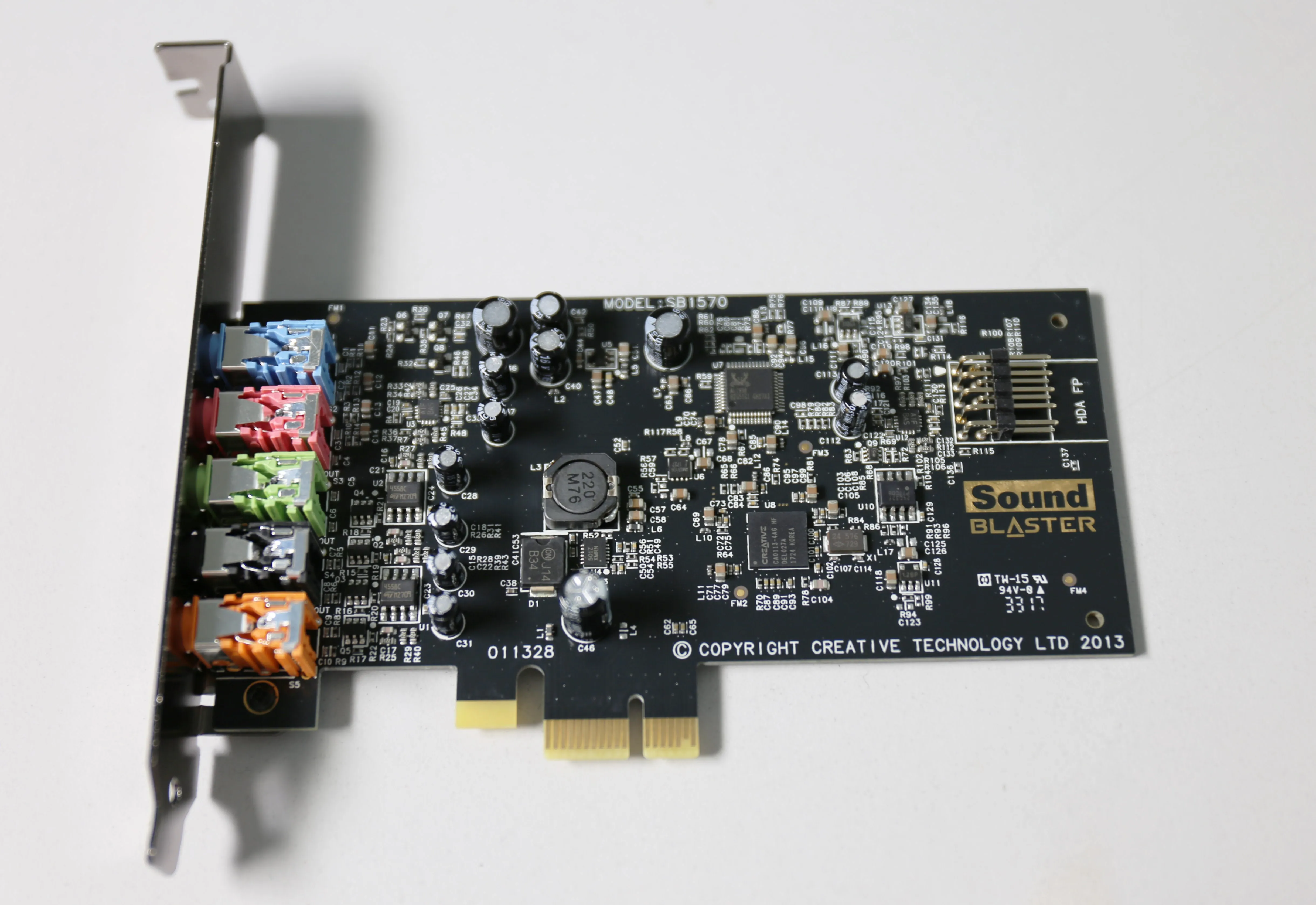 Креативная звуковая карта Sound Blaster Audigy FX PCIe 5,1 с высокопроизводительным усилителем для наушников