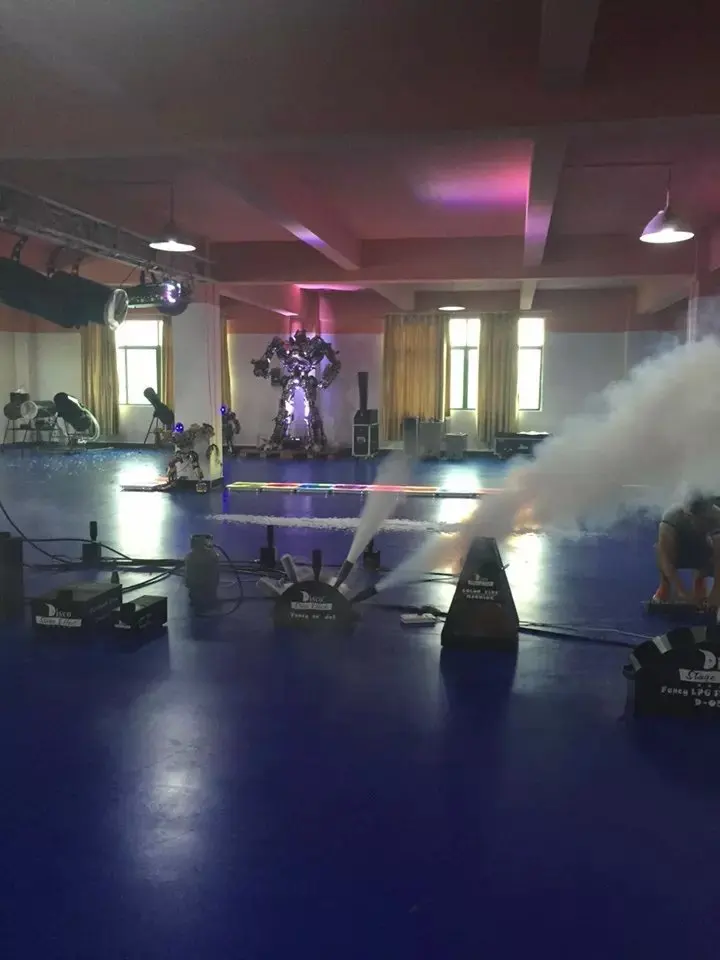 Новое поступление 2016 мощная CO2 пушка TIPTOP с пятью пальцами 500 Вт Jet Cryo DMX контроль