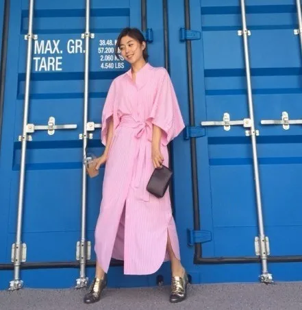 SHENGPALAE корейское модное платье для женщин, стоячий воротник, пышные рукава, Полосатое летнее свободное платье с поясом, женское платье FM551 - Цвет: Pink