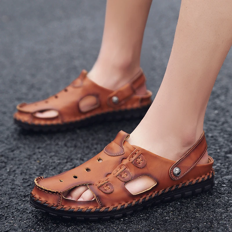 

Summer Genuine Leather Sandals Men's Casual Shoes sneakers Outdoor Beach Shoes Buckle Native Male Rubber Sole leisure Sandals