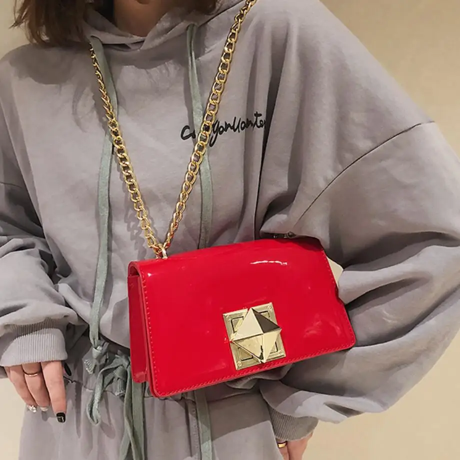 

Patent leather square bag 2019 summer fashion new quality Women's Designer Handbag Flap bag Lock chain shoulder messenger bags