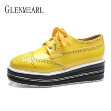 Новые женские туфли в стиле Дерби на плоской платформе, женские туфли с перфорацией типа «броги», весенние женские туфли на плоской подошве со шнуровкой, повседневные туфли с круглым носком размера плюс