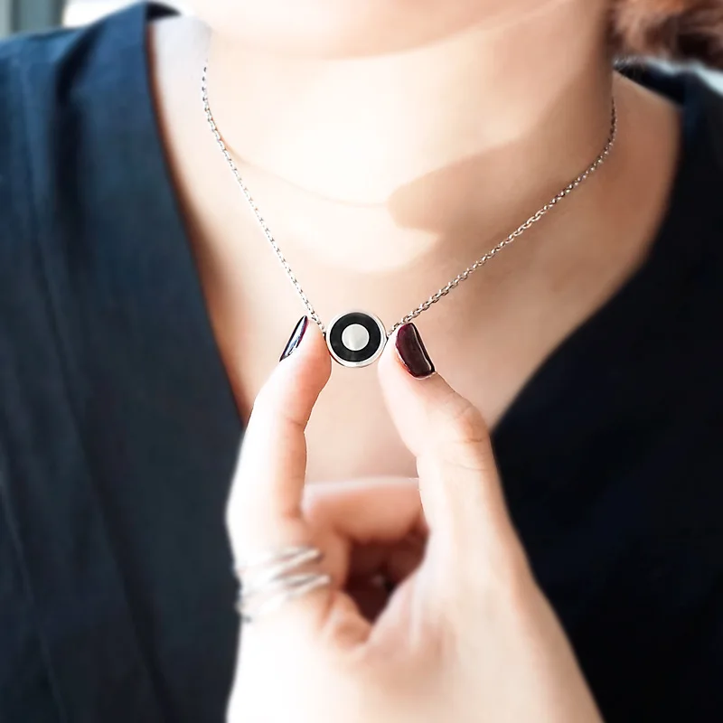 

100% Authentic 925 Sterling Silver Necklace Women Custom Circle Pendant Necklaces For Women Silver Necklace Chain