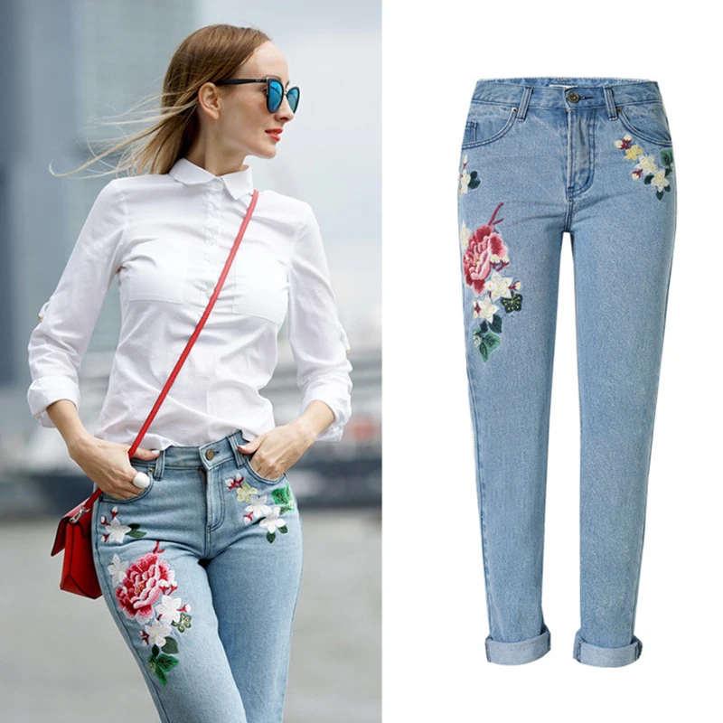 Resultado de imagem para jeans bordados 2017