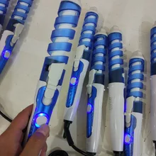 Профессиональные волос Волшебная Подкручивающая расческа спиральной завивки быстрый нагрев Керлинг палочка Электрический стайлер для волос Pro инструмент для укладки