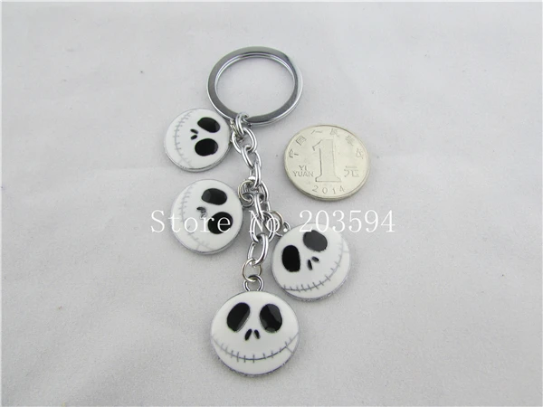 

WERT456 ( 1Pcs EnamelBlack and white skull Cartoon Keychain Male Women's Car couple Key Chain Key Ring For Christmas Gift