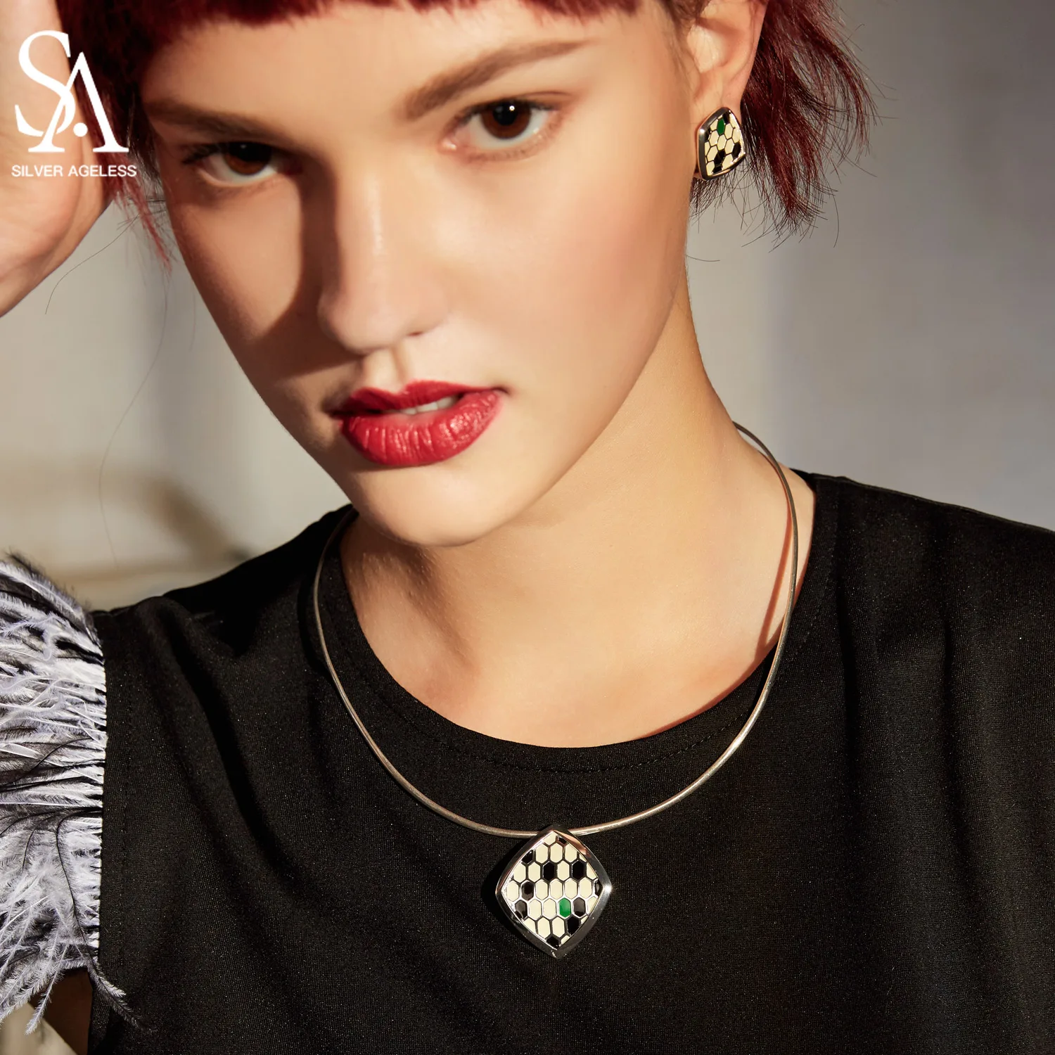 

SILVER AGELESS 925 Sterling Silver Choker Necklace Snake Shape Pendant Woman Chokers 925 Silver Necklaces New Arrival