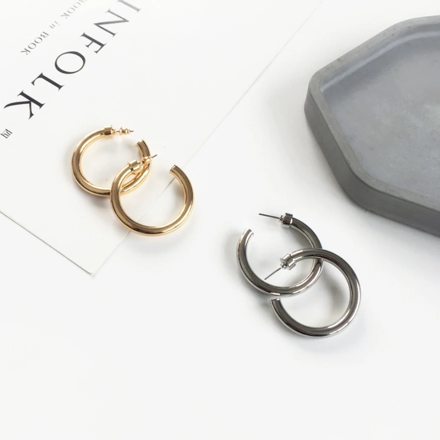 thick round hoop earrings