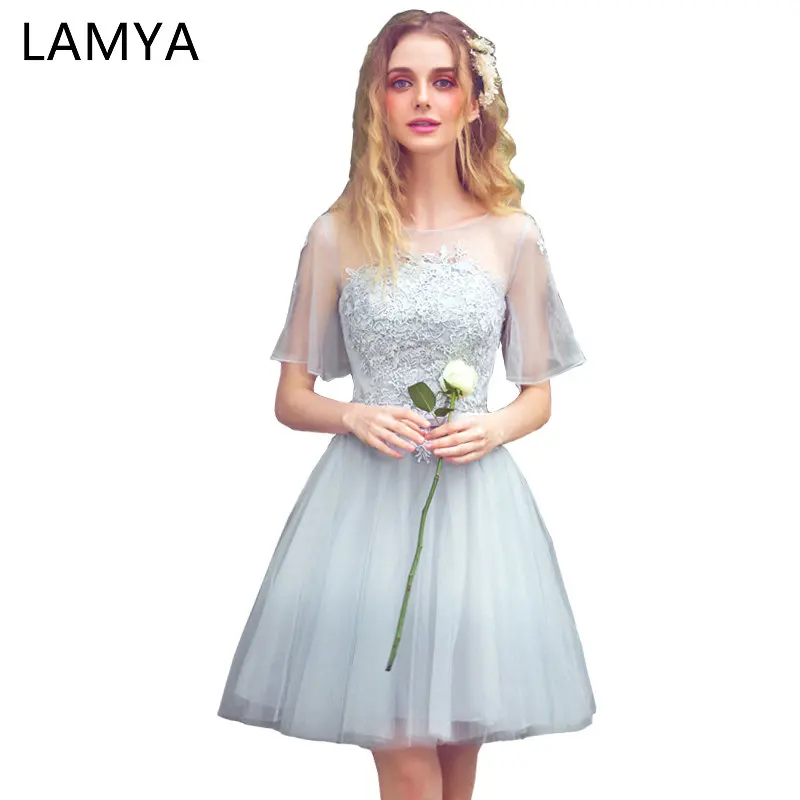 

LAMYA Large Short Sleeve A Line Elegant Lace Prom Dresses 2019 Plus Size Evening Party Dress Knee Length Special Occasion Gowns
