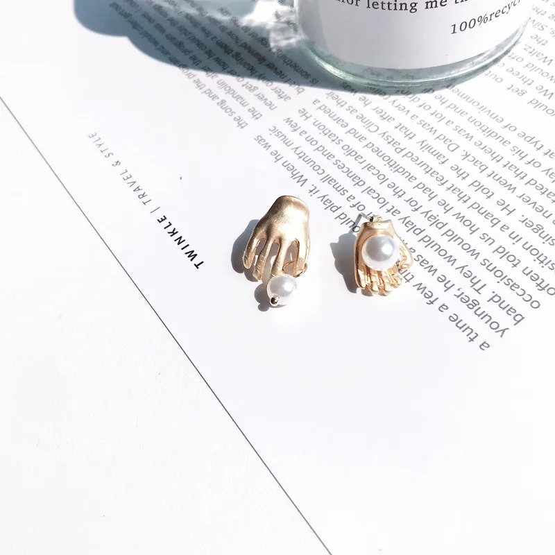 

2019 New Strange Style Girl with Pearl Small Ear Asymmetrical Trendy Punk kpop Gold Color Simulated Pearl earrings Jewelry
