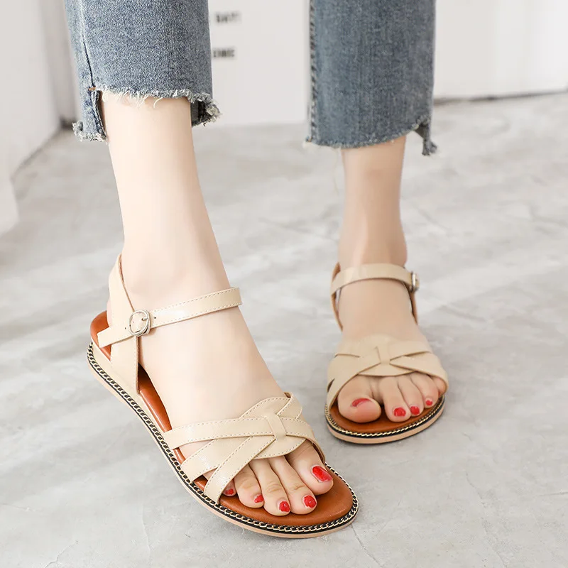 

2019 summer new style simple and simple solid color sandals women comfortable wild casual large size sandals