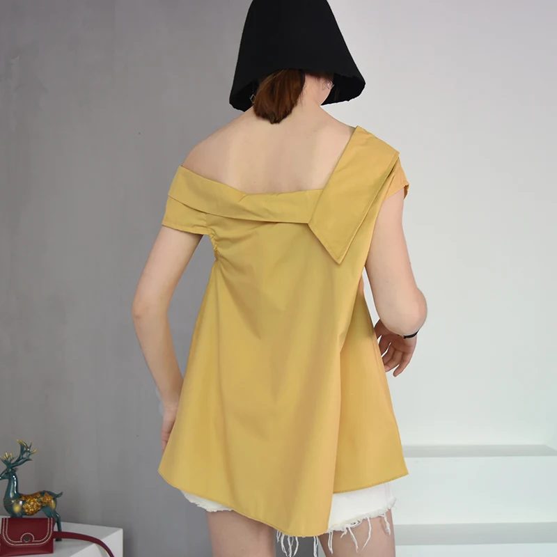 [EAM] 2019 New Spring Solid Color V-collar Black Khaki Irregular Loose Shirt Women Fashion Tide J49501