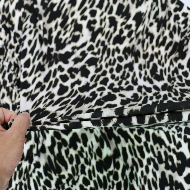 

50cm*150cm 4 way stretch fabric Soft Korea Material Leopard Black
