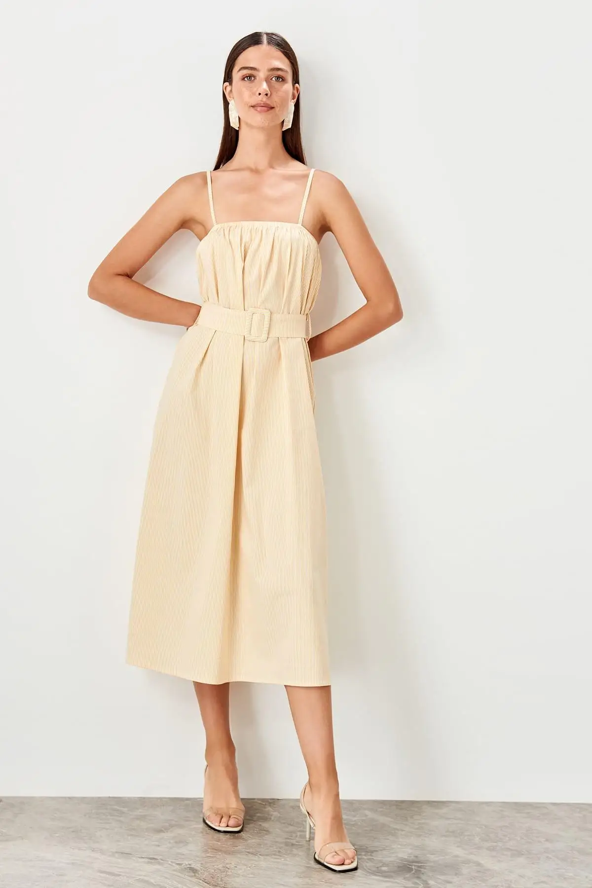 Trendyol Yellow arches платье TWOSS19EL0455 | Женская одежда