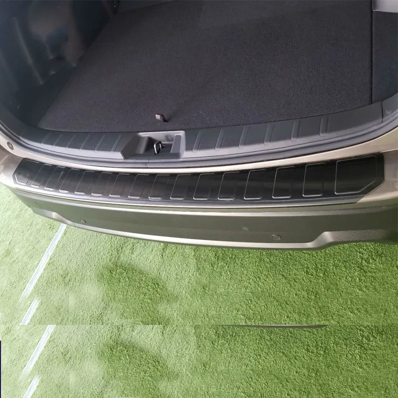 

Black Stainless Steel Rear Tail Box Gate Door Bumper Sill Threshold Scuff Plate Foot Pedal Trim For Subaru Forester SK 2018 2019