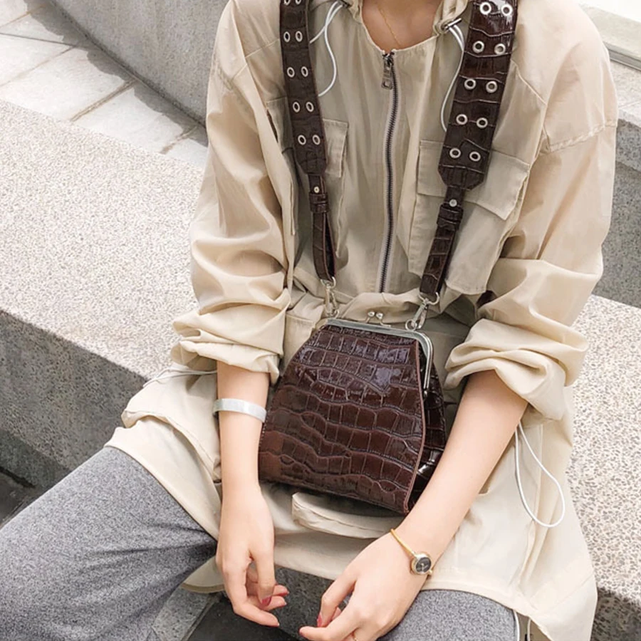 خمر نمط تمساح رسول النساء الفاخرة التمساح الكتف Crossbody أكياس مصمم تمساح بو الجلود المرأة رفرف أكياس شيك