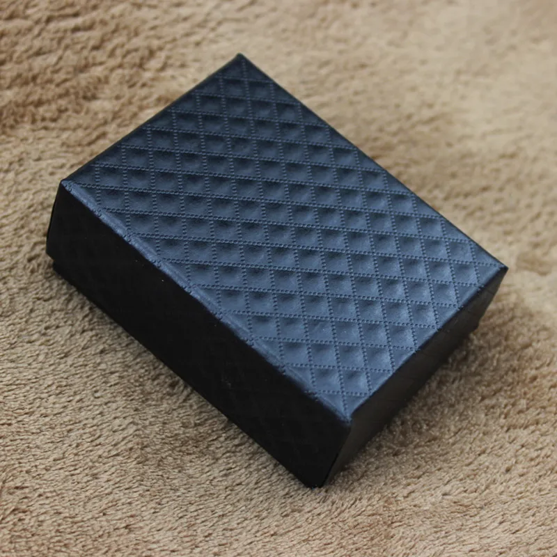 

wing yuk tak Fashion Simple Black White Earrings Gift Box Sponge Protection Jewelry Box Accessories Packaging