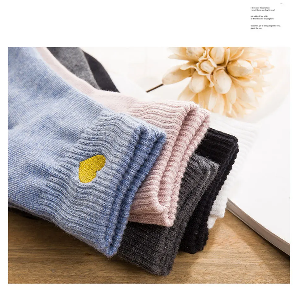 Cute Gold Silk Embroidery Heart-Shaped Love Cotton Korean Version Of Harajuku Fashion Peach Color Socks Female Beauty Girl Funny (3)