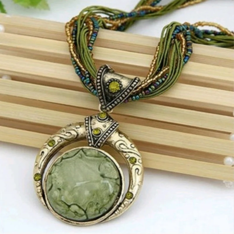 

44 CM Length Retro hand-woven bohemian pendant national style accessories gold necklace Red green blue black
