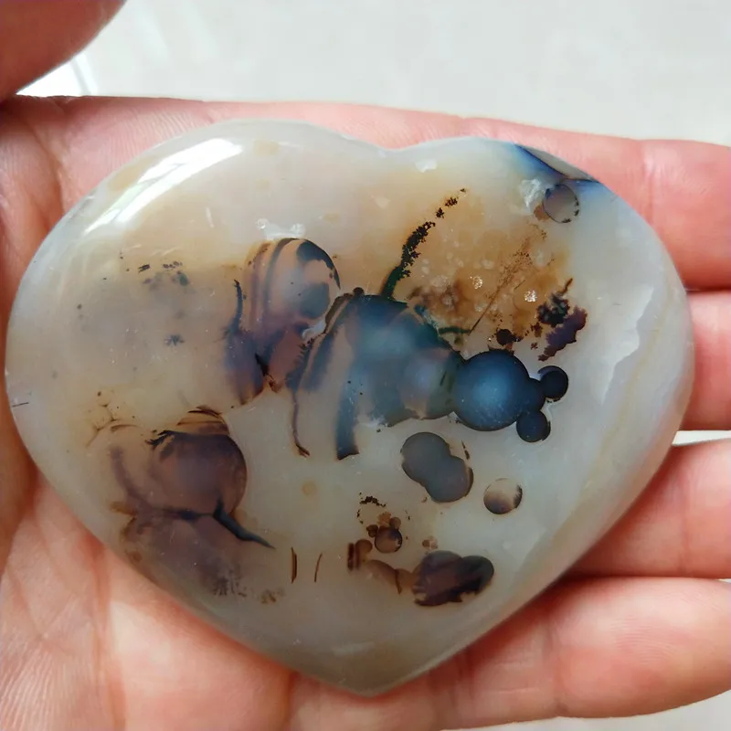 

Natural Aquatic agate crystals heart stones and crystals mineral specimens