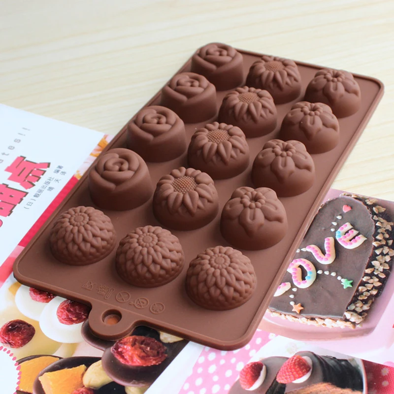 

Kitchen Baking Tools 15 Cavity Silicone Tray Four Different Flower-Shaped Chocolate Mold Can Make Cake Ice Pudding Mold D0262