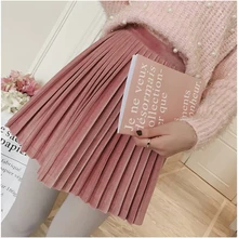 Новинка весны, Женская мини-юбка с высокой талией, тонкая плиссированная бархатная юбка золотистого цвета для женщин, уличная свободная трапециевидная юбка черного цвета