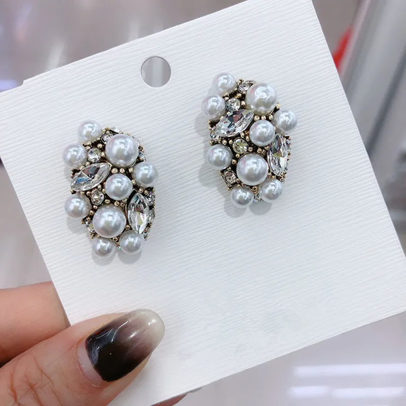 

Fashion Baroque Imitation Pearl Stud Earring Cz Crystal Geometric Earrings Gold Color Vintage Irregular Statement Brincos 2019